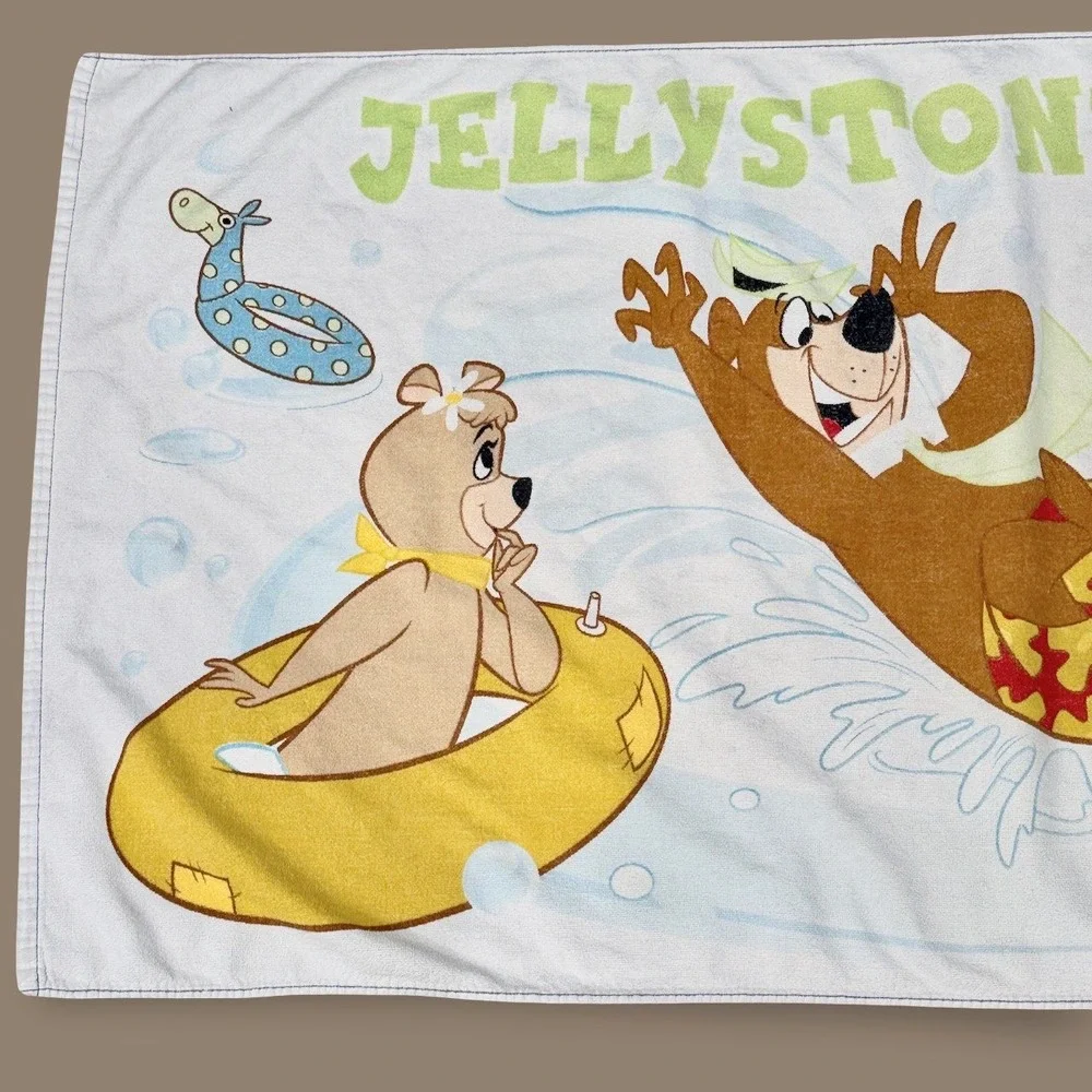 Vintage Yogi Bear Boo-Boo Cindy Jellystone Park Beach Towel 90s White Cartoon